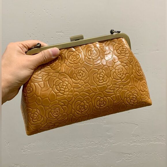 Embossed Rose Handmade Cowhide Leather Push-lock Handbag Includes Small Clutch - Picture 7 of 16